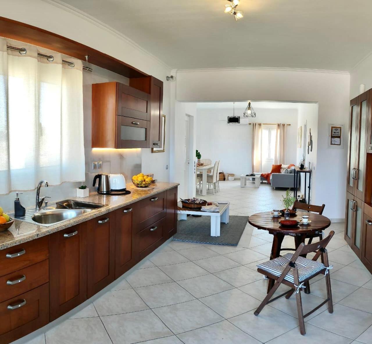 Theasis Apartments Adamantas (Milos) Exterior foto
