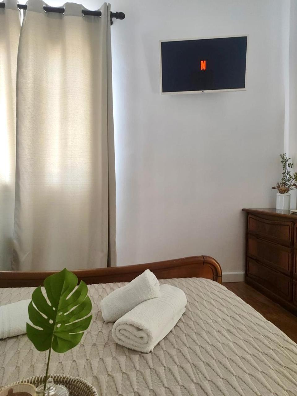 Theasis Apartments Adamantas (Milos) Exterior foto